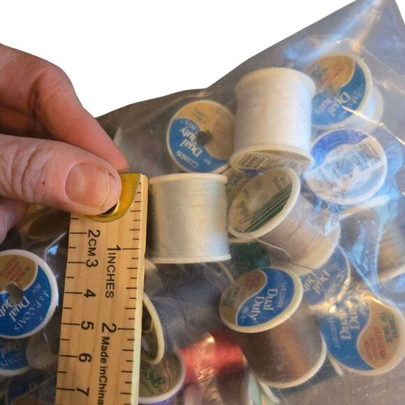 Vintage Coats & Clark Dual Duty Cottoncoveted Thread Lot Of 36 Small Sewing - Picture 6 of 6